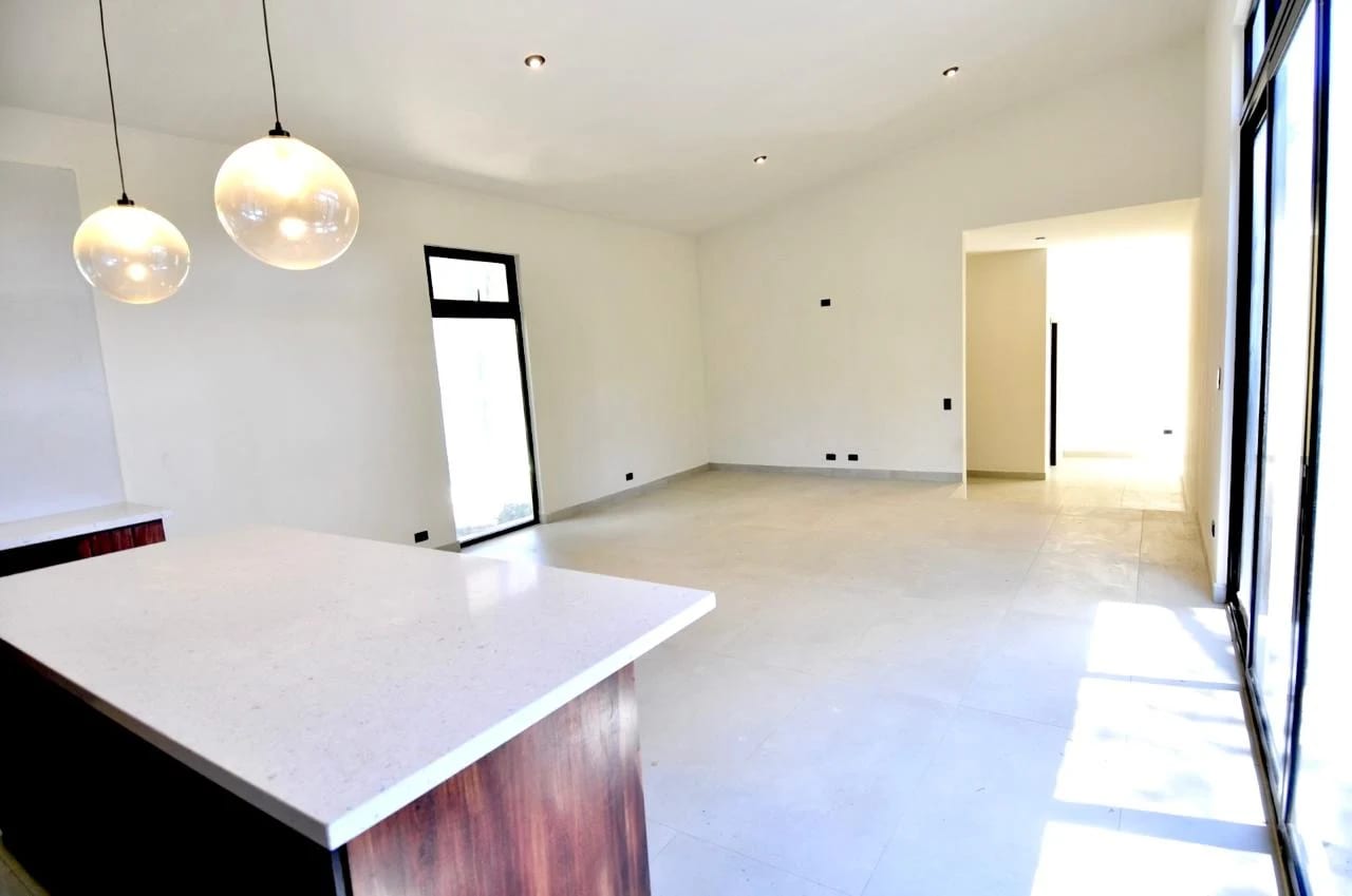 Casa de un Nivel en el Condominio Nova Bosques, San Lucas — foto 4 de 12