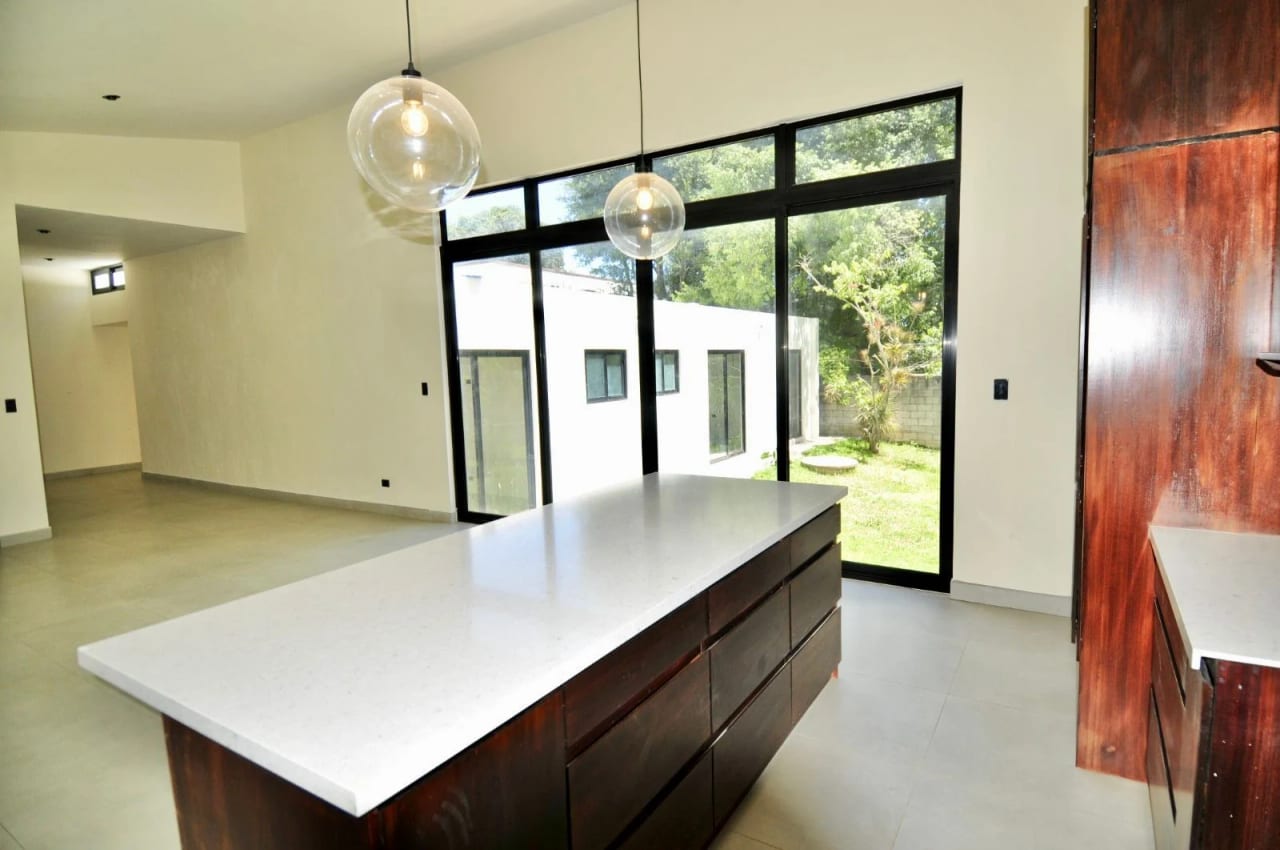Exclusiva Casa de un Nivel Nueva en Venta, Nova Bosques, San Lucas — foto 6 de 16