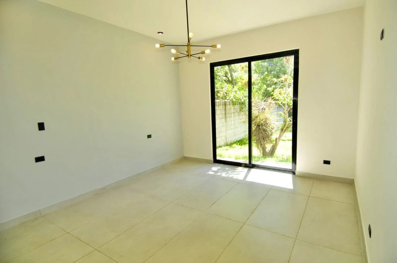 Exclusiva Casa de un Nivel Nueva en Venta, Nova Bosques, San Lucas — foto 9 de 16
