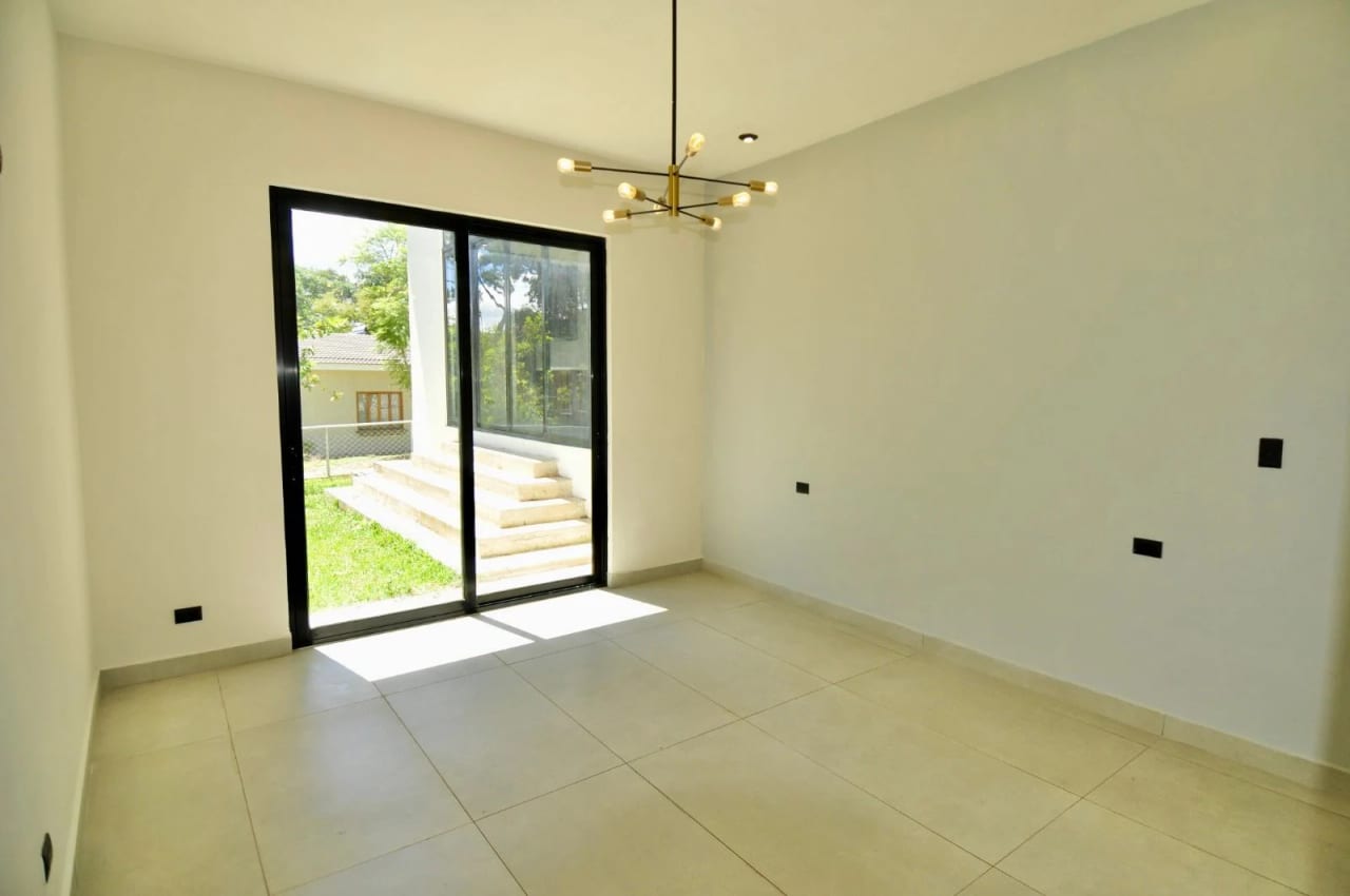 Exclusiva Casa de un Nivel Nueva en Venta, Nova Bosques, San Lucas — foto 10 de 16