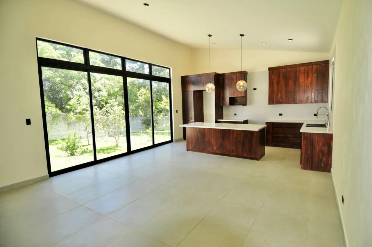 Exclusiva Casa de un Nivel Nueva en Venta, Nova Bosques, San Lucas — foto 5 de 16