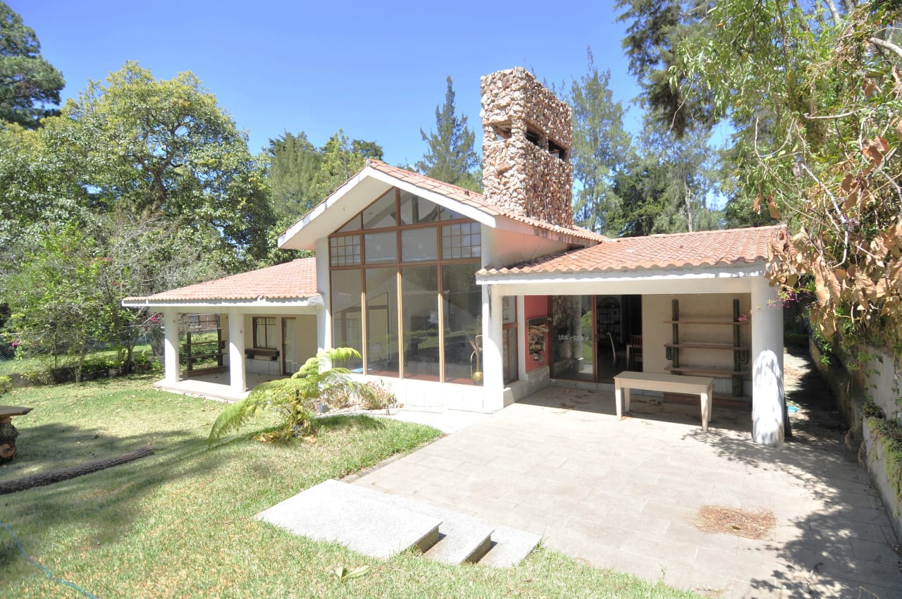 Residencia de un Nivel con 1,440 m² de Terreno – A 16 km de Antigua — foto 2 de 17