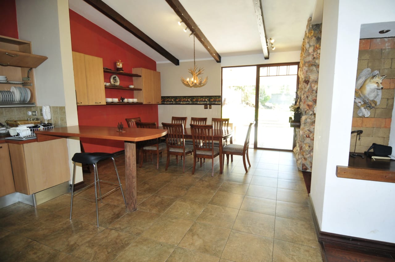 Residencia de un Nivel con 1,440 m² de Terreno – A 16 km de Antigua — foto 10 de 17